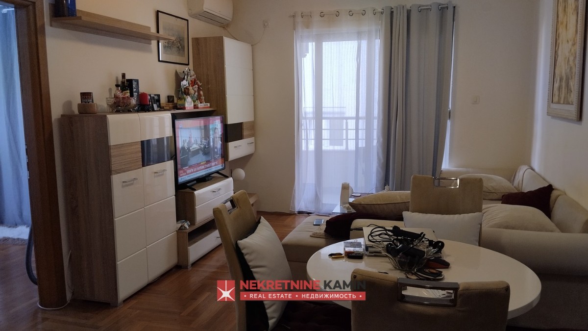 HITNA PRODAJA Jednosobnog stana u zgradi Mercur, Budva 